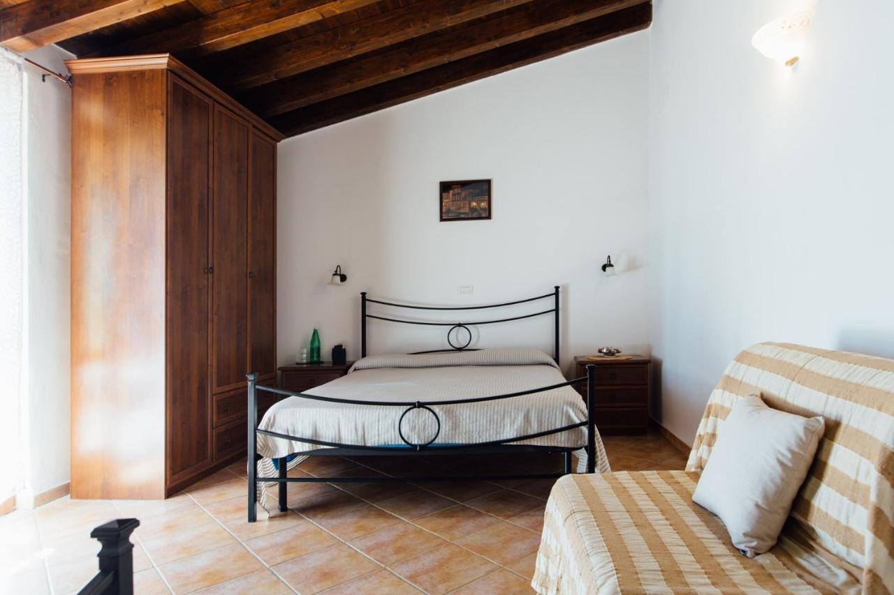 Agriturismo La Sorgente فونتيبلاندا المظهر الخارجي الصورة