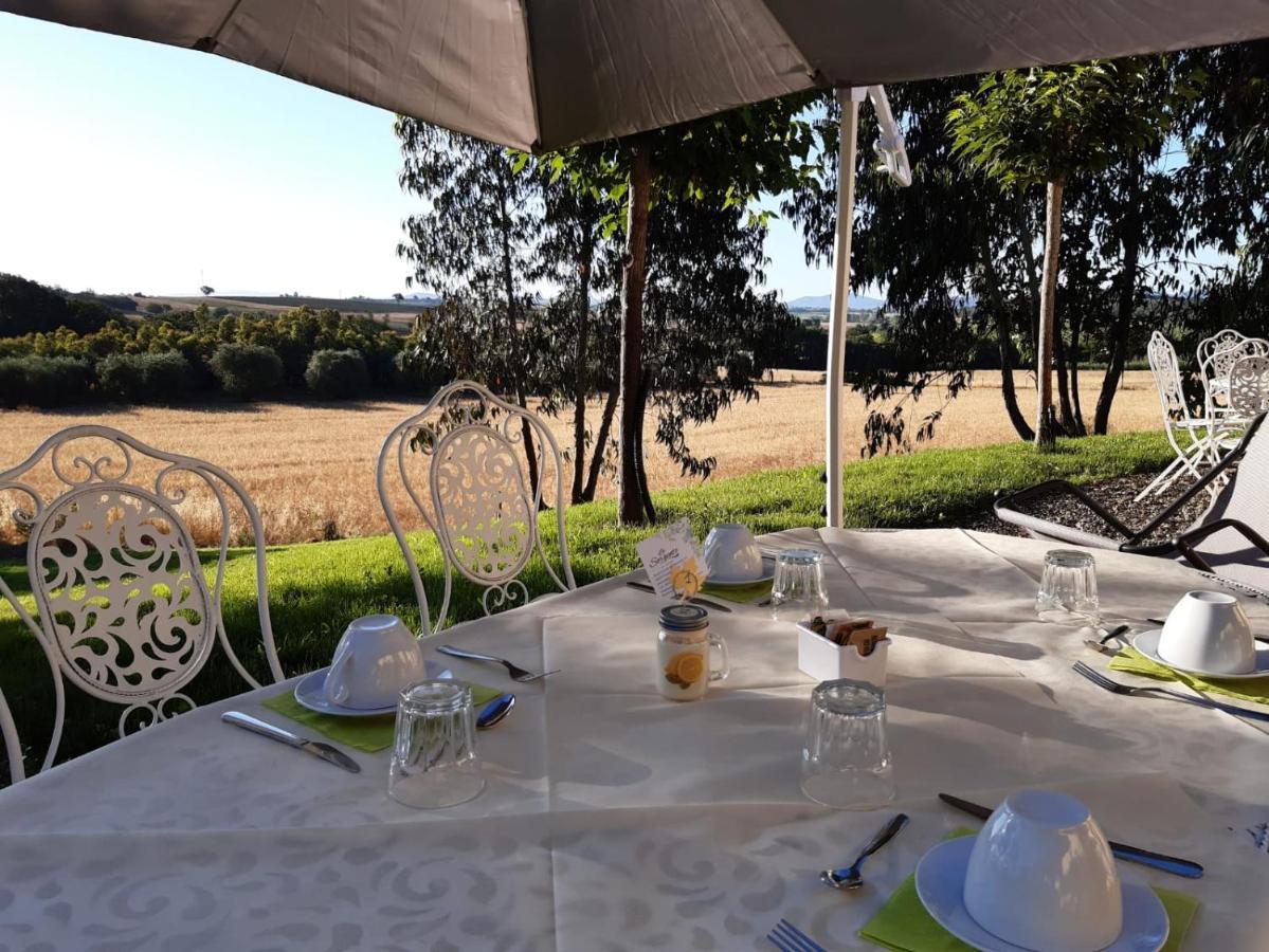 Agriturismo La Sorgente فونتيبلاندا المظهر الخارجي الصورة